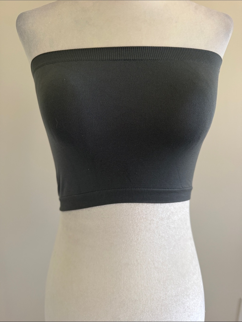 Black Seamless Stretch Crop Tube Top one size